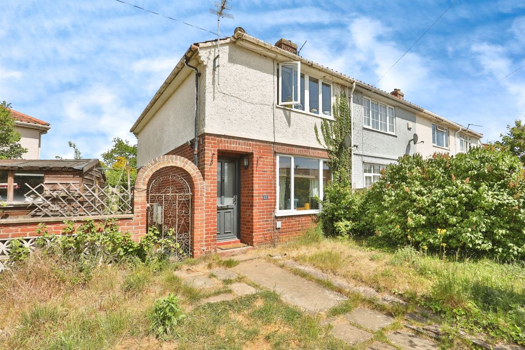 Property photo 2 of 17