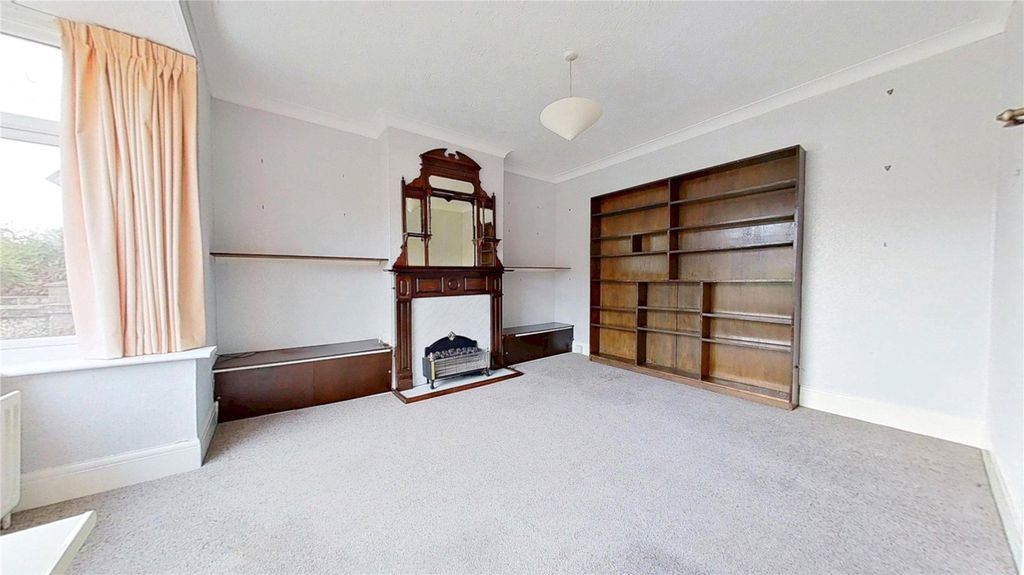 Property photo 2 of 17 Picture No. 02