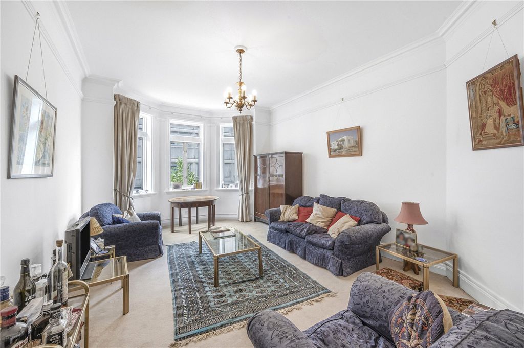 Property photo 2 of 15 Picture No. 16