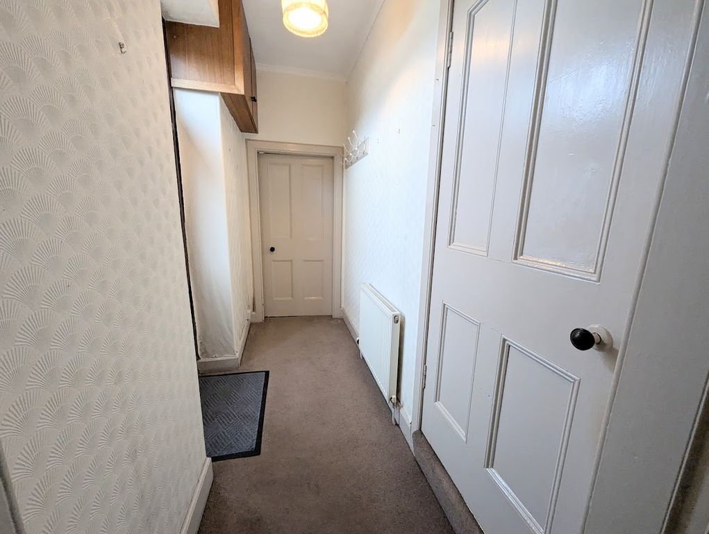 Property photo 2 of 25