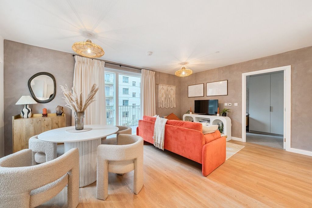 Property photo 3 of 7 Picture No. 06