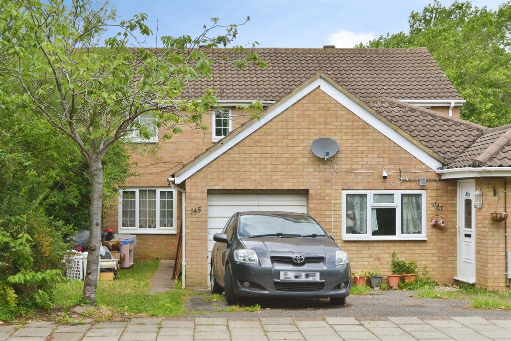 Property photo 1 of 5