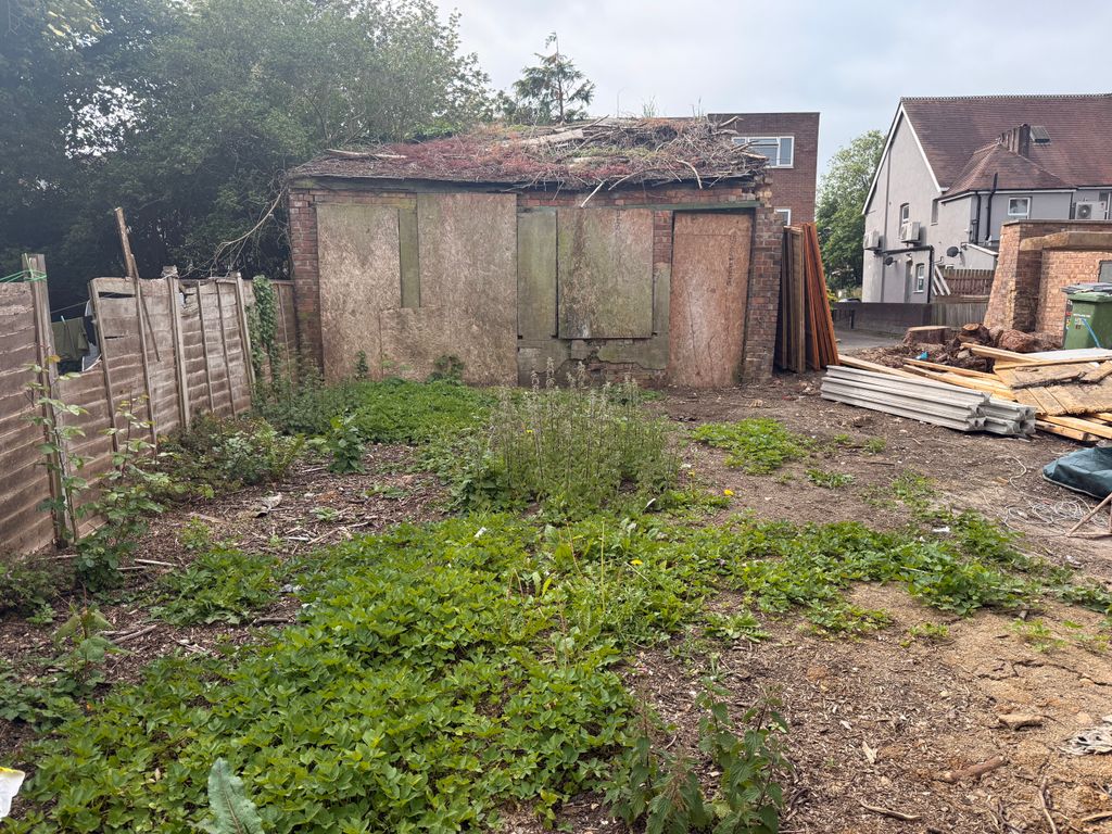 Property photo 2 of 8
