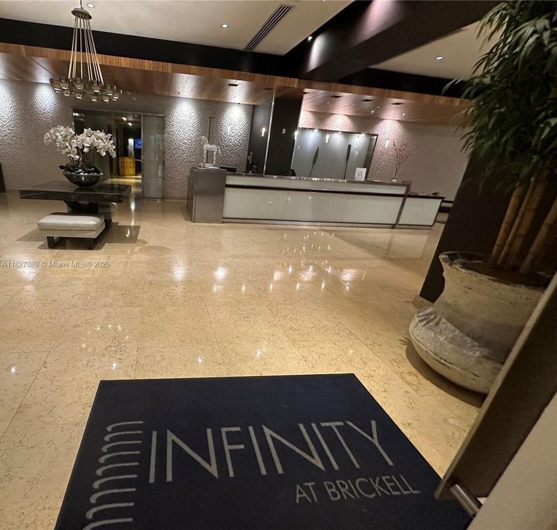Property photo 3 of 13 <Alttext/>