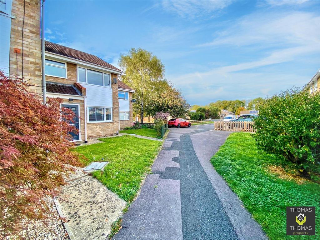 Property photo 1 of 18