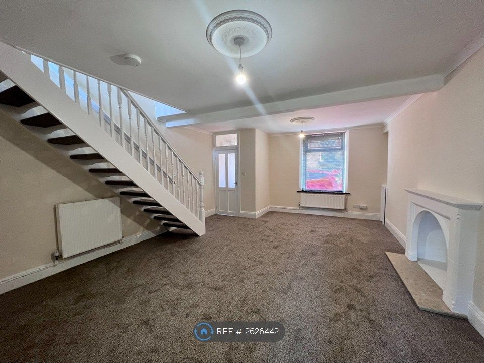 Property photo 3 of 11