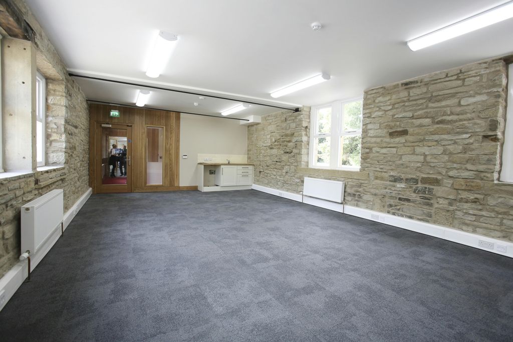 Property photo 3 of 8 Park10.Jpg