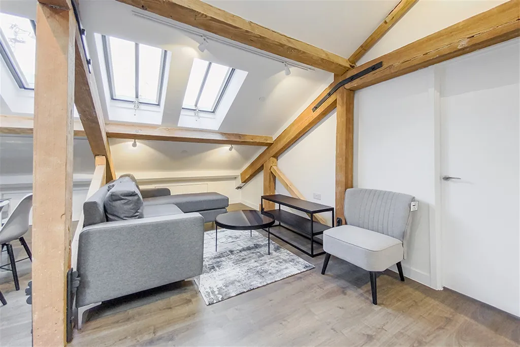 Apartment in Manchester, Strangeways - View 3