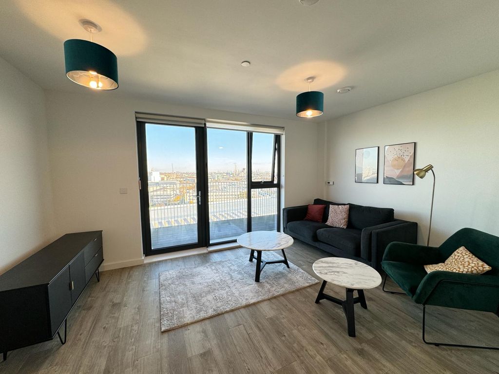 Property photo 1 of 18 7307c2A3-Fbdb-4899-905A-c3A9269Ca5Ab