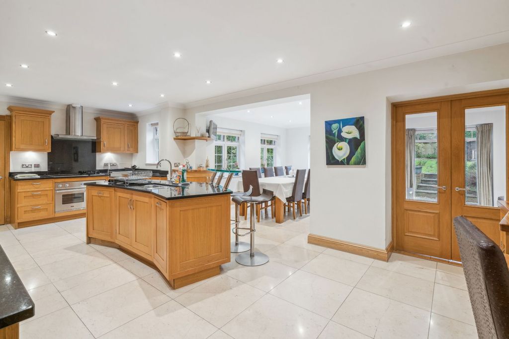 Additional image 4 of 6 bed detached house for saleSouth View Road, Pinner Hill HA5