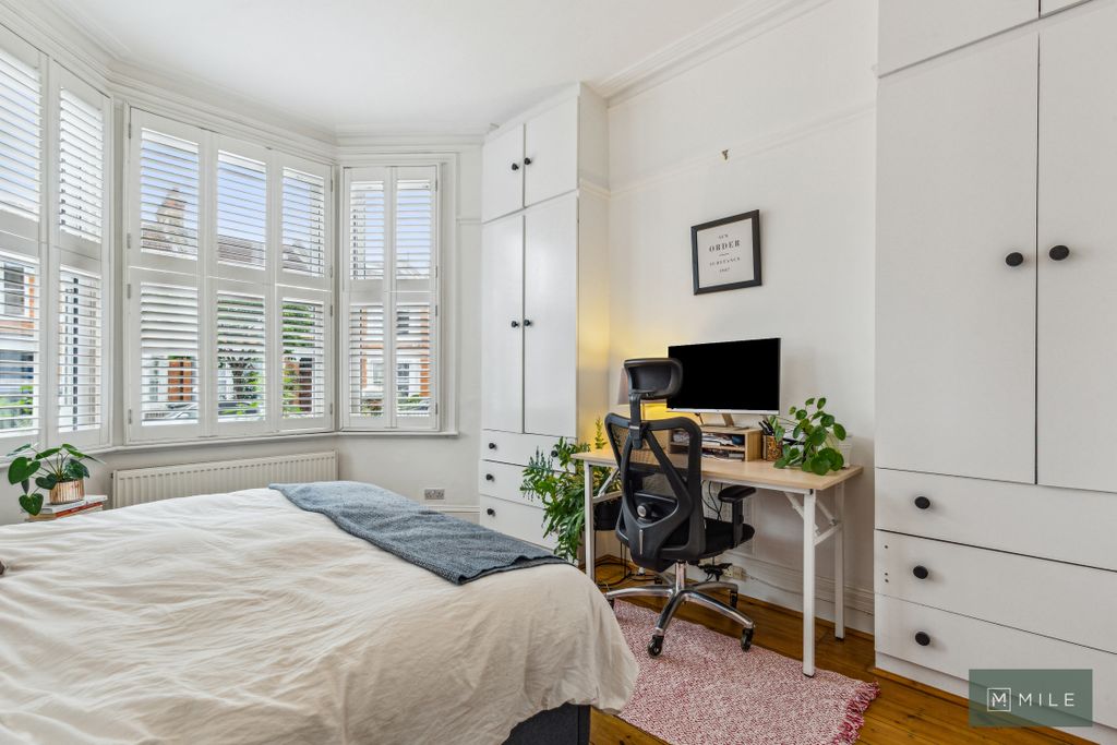 Property photo 2 of 9 3
