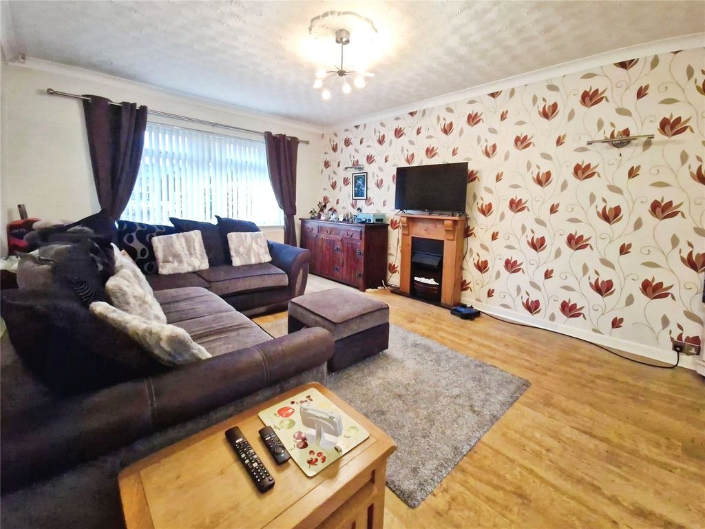 Property photo 2 of 16 Picture No. 09