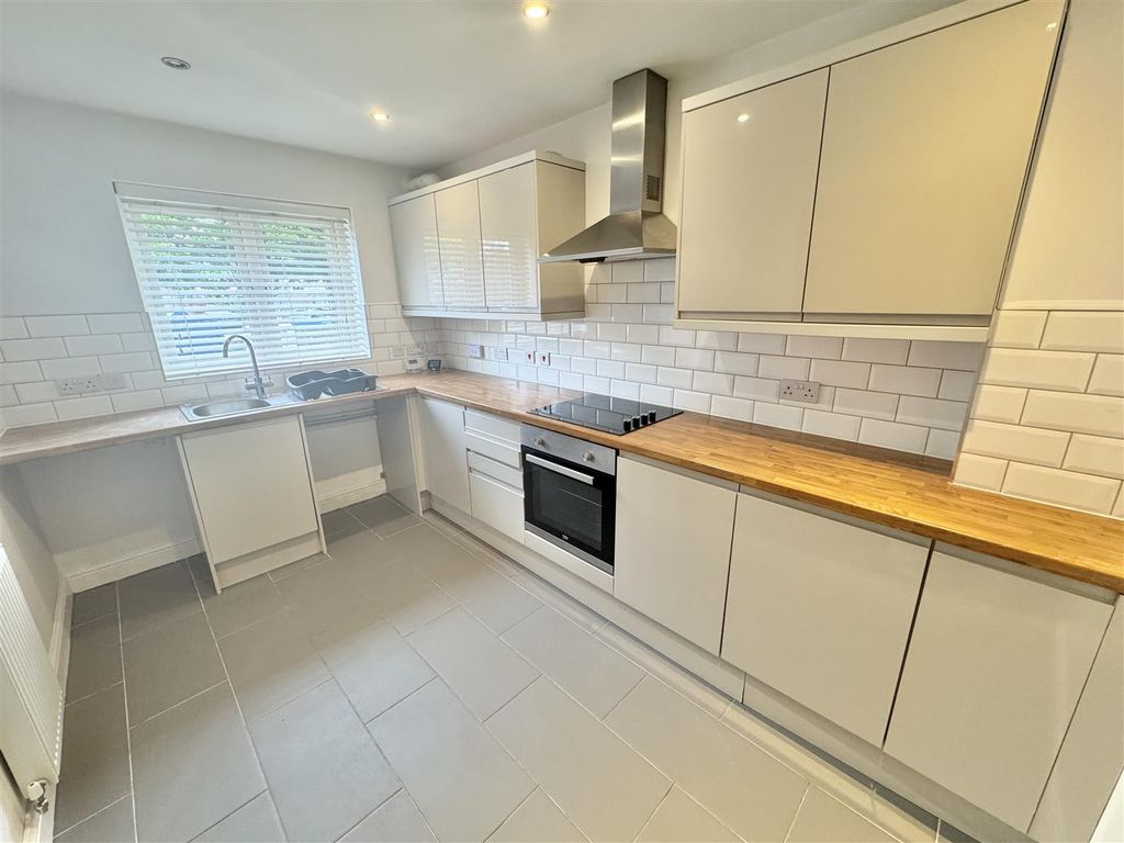 Property photo 2 of 10 Img_5786.Jpeg