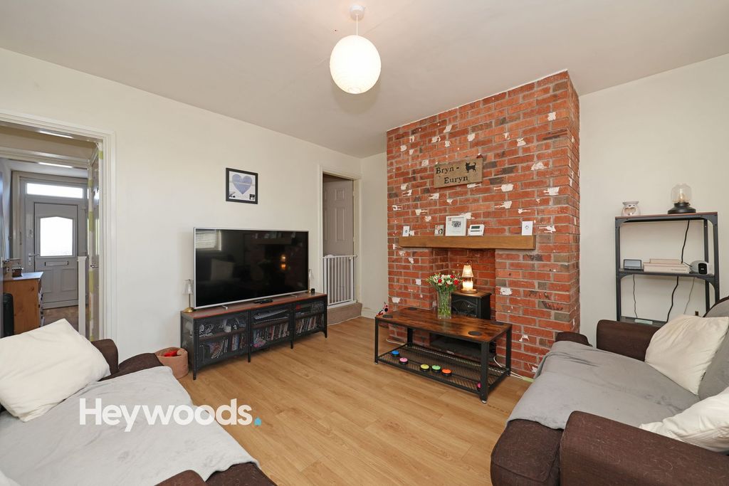 Property photo 2 of 22