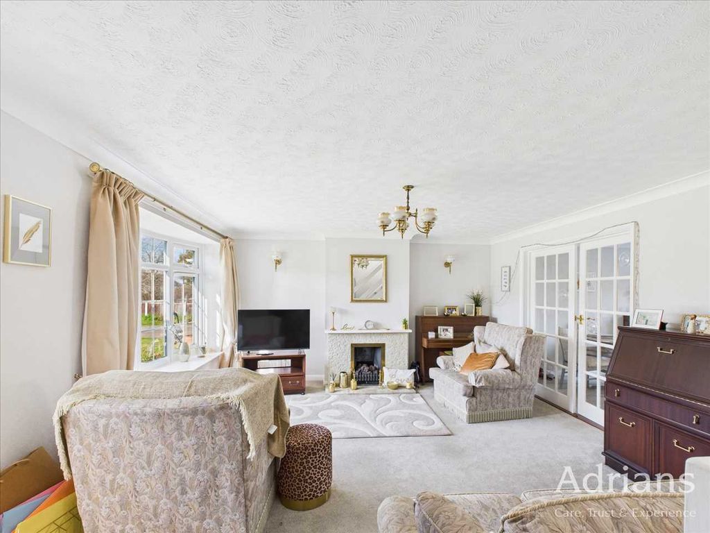 Property photo 3 of 15