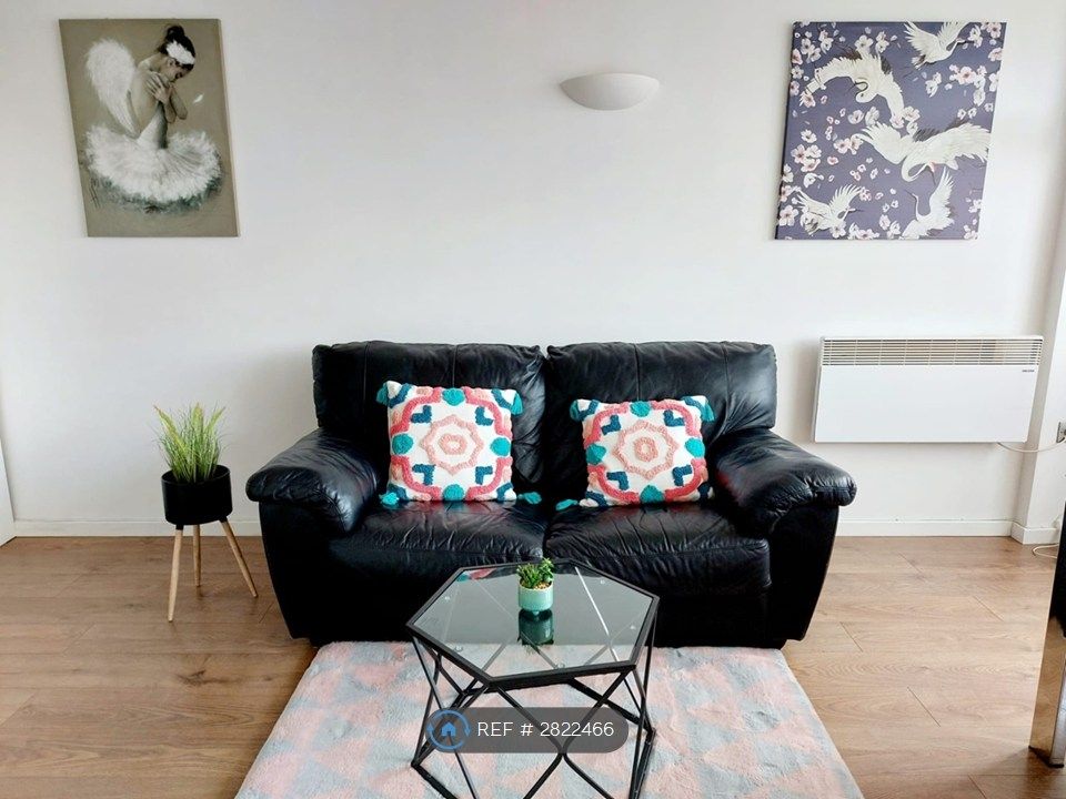 Property photo 2 of 9