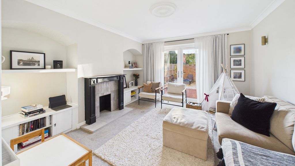 Property photo 2 of 10