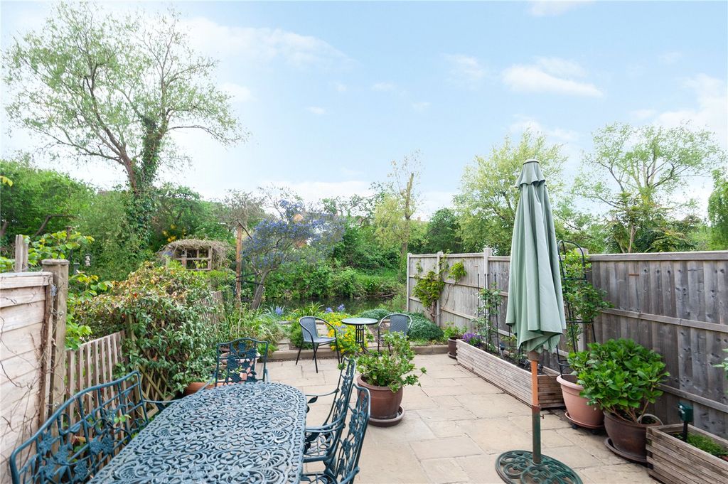 Property photo 3 of 14 Picture No. 17