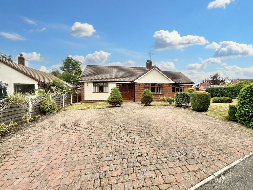 Property photo 1 of 28