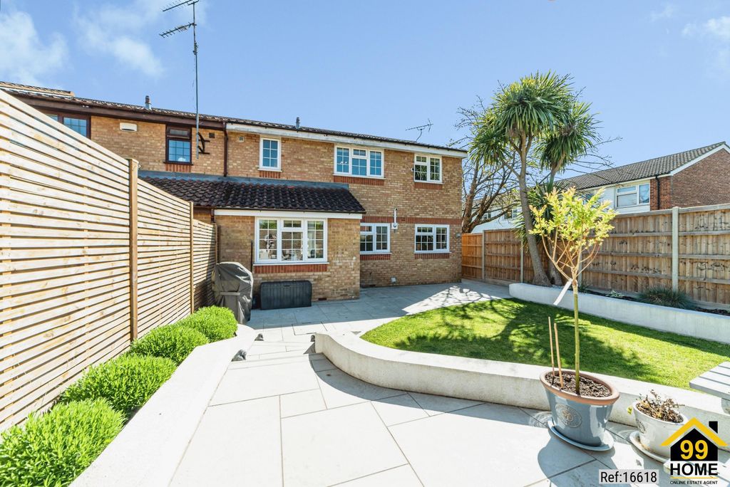 Property photo 2 of 20 Photo 1