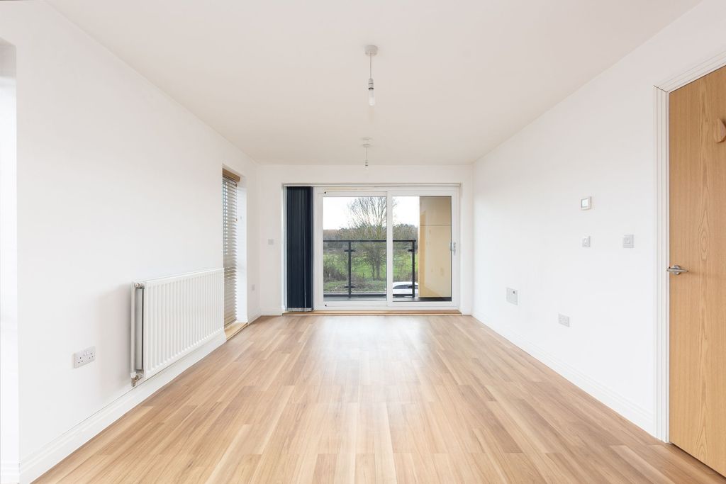 Additional image 5 of 2 bed flat for saleAllwoods Place, Hitchin SG4
