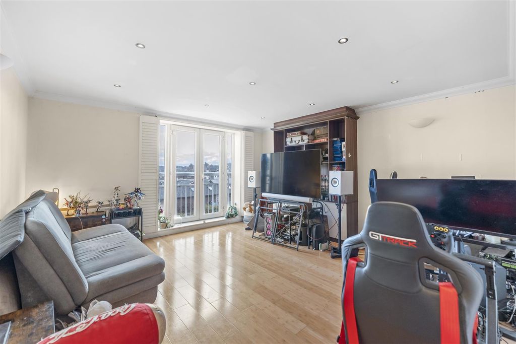 Property photo 2 of 11 Dsc01063.Jpg