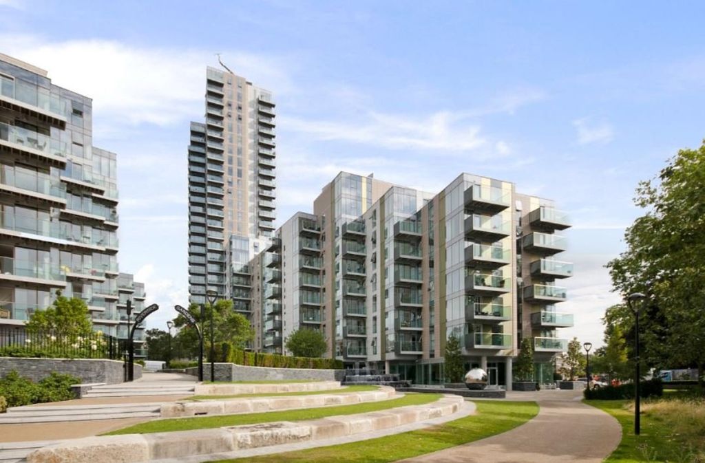 Property photo 1 of 2