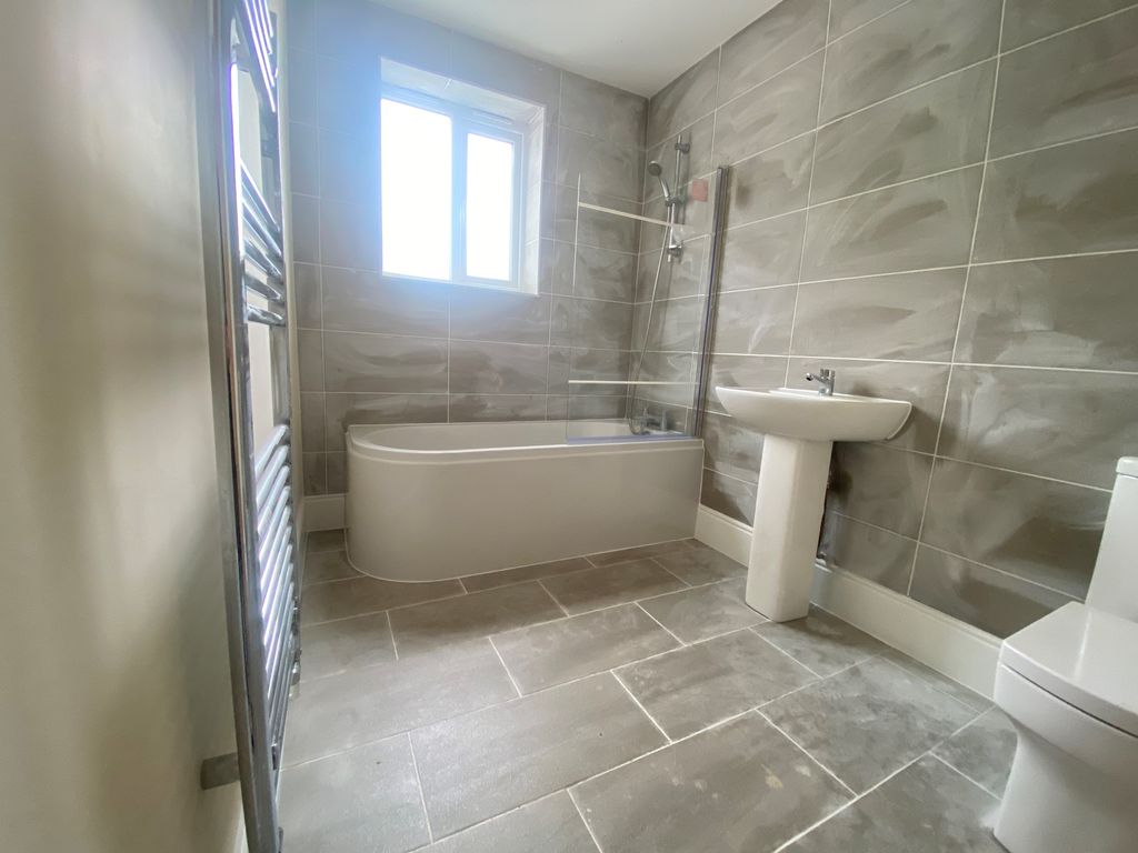 Property photo 2 of 5 Bathroom