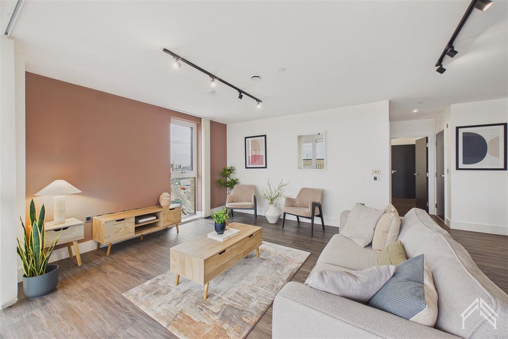 Property photo 3 of 16 3.Jpg