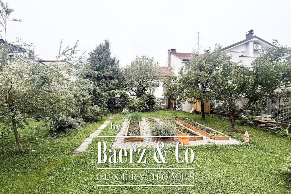 Property photo 2 of 2