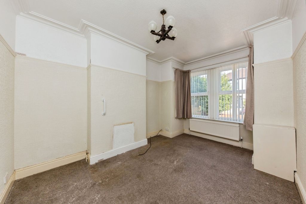 Property photo 2 of 17 Pbox-Img.Jpg