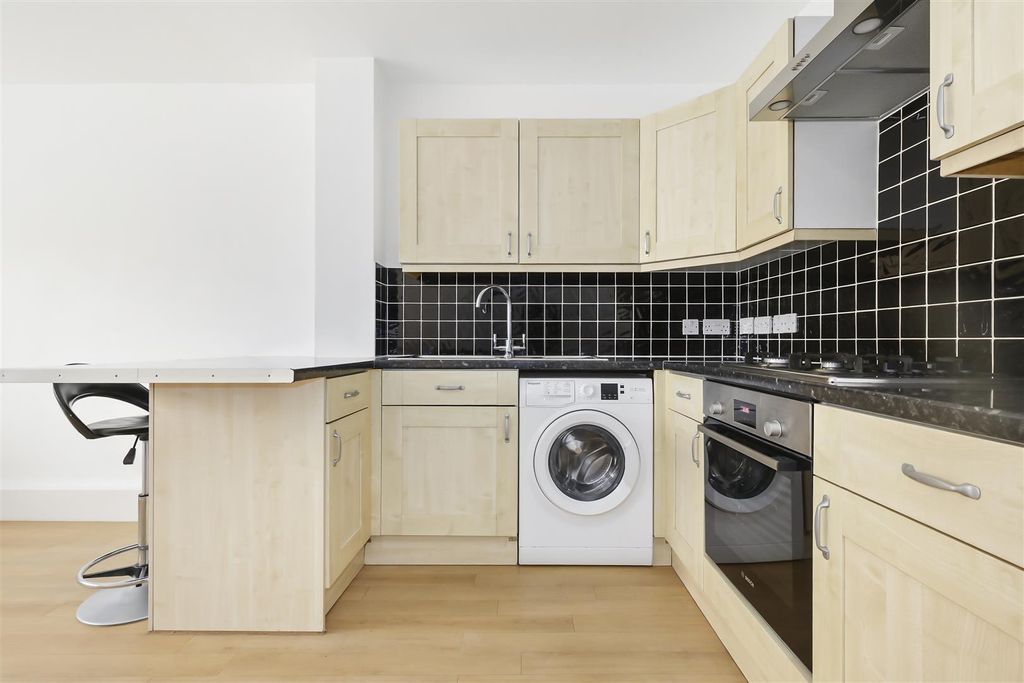 Property photo 2 of 8 Img_1936 Copy.Jpg