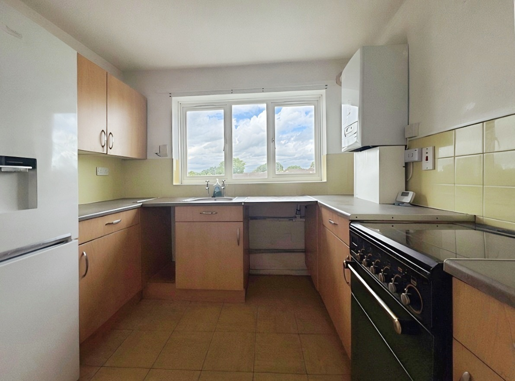 Property photo 3 of 5 Kitchen
