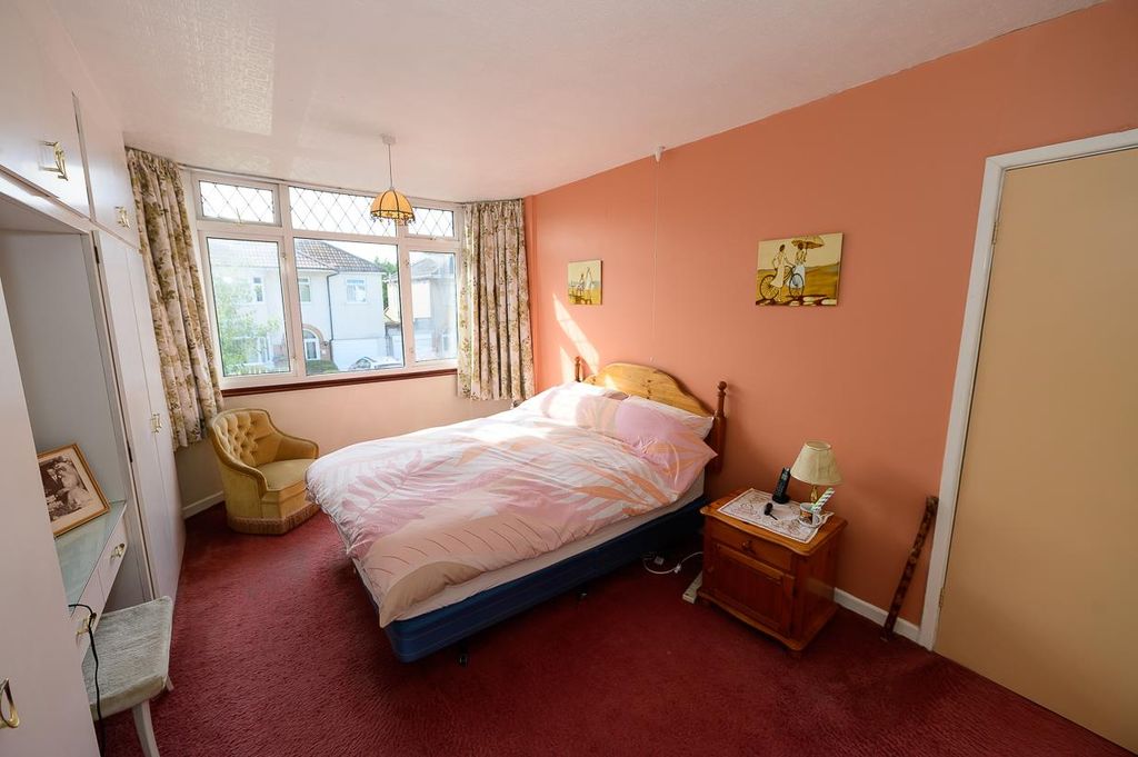 Property photo 2 of 24 Bedroom One Pic 2.Jpg