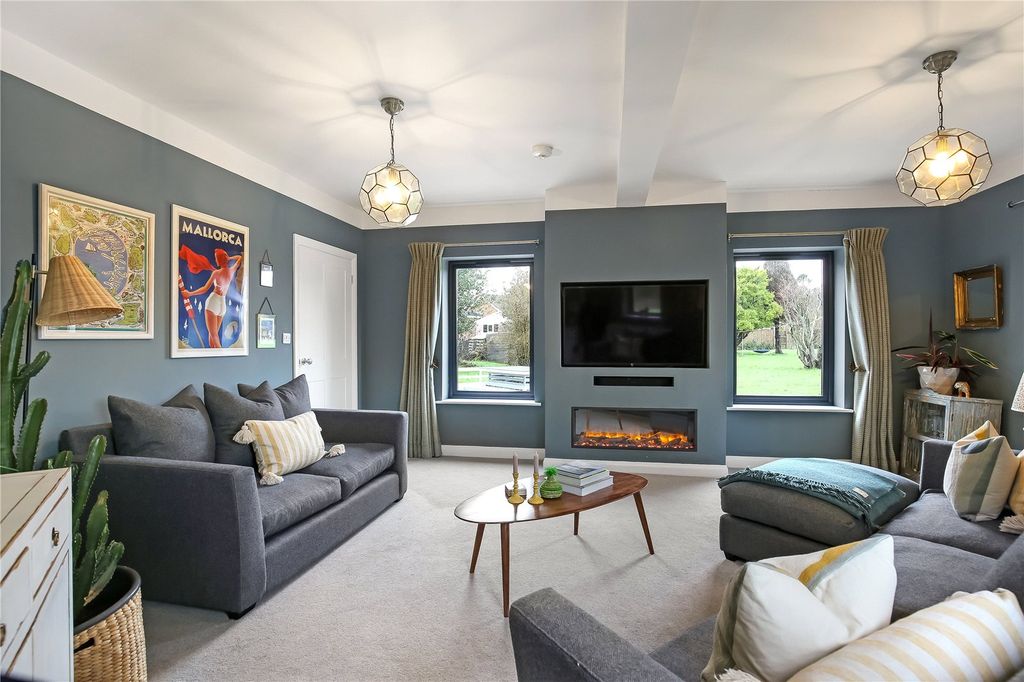 Property photo 3 of 18 Picture No. 03