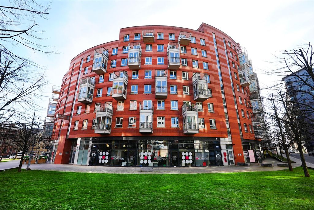 Property photo 1 of 17 Vizion7 F13 - Front.2.Jpg