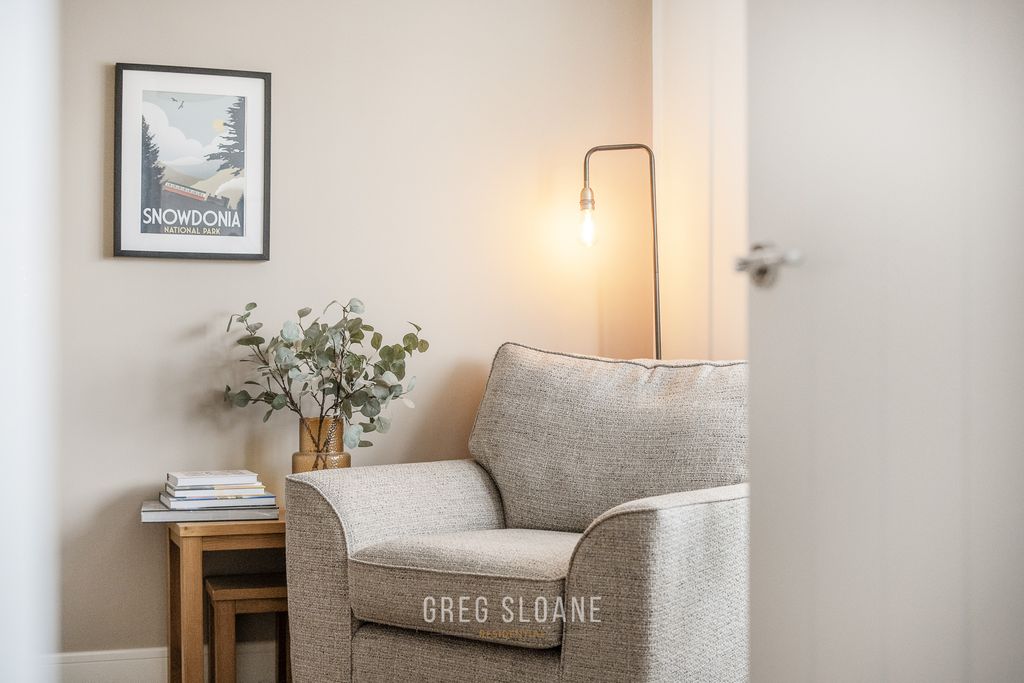 Property photo 2 of 22 1408574-8-69973Baa81819