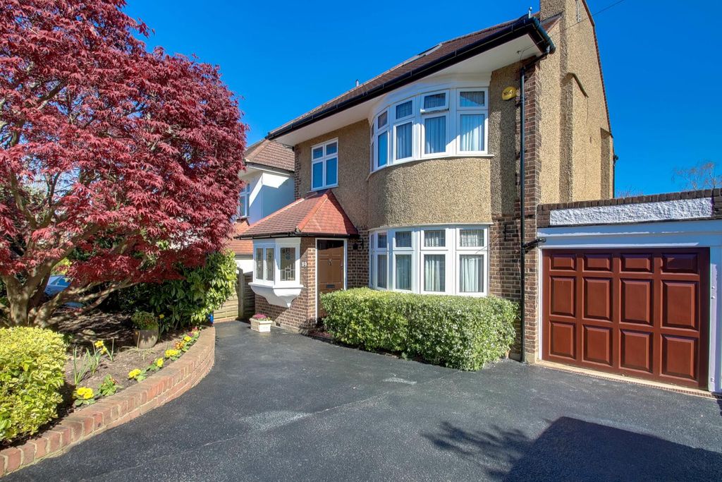 Property photo 1 of 25 Front (Exterior)