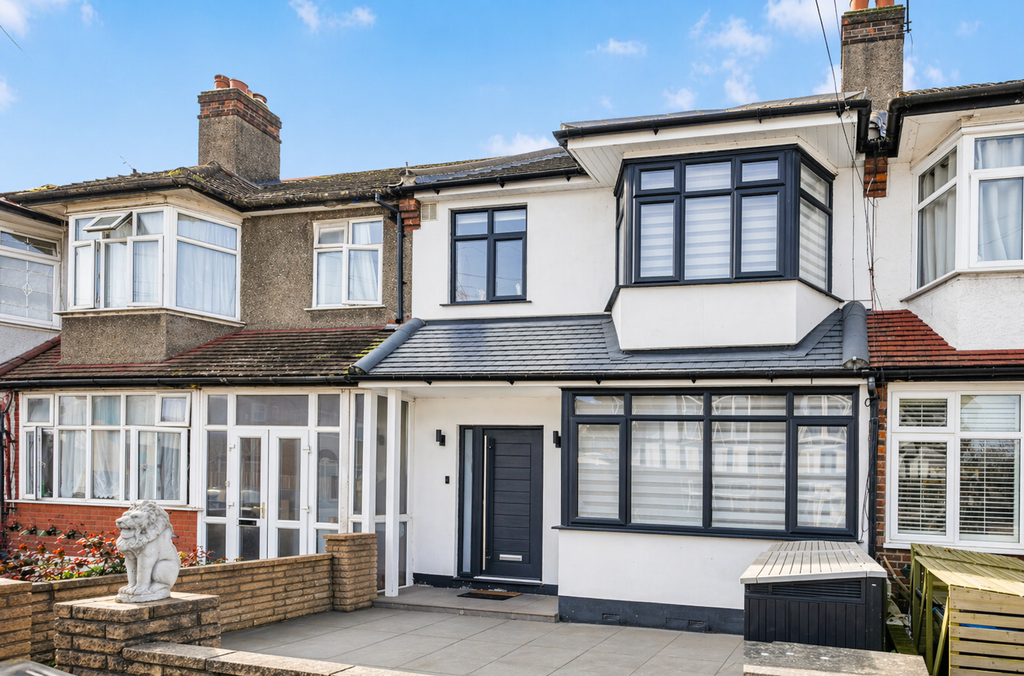 Property photo 1 of 15 External