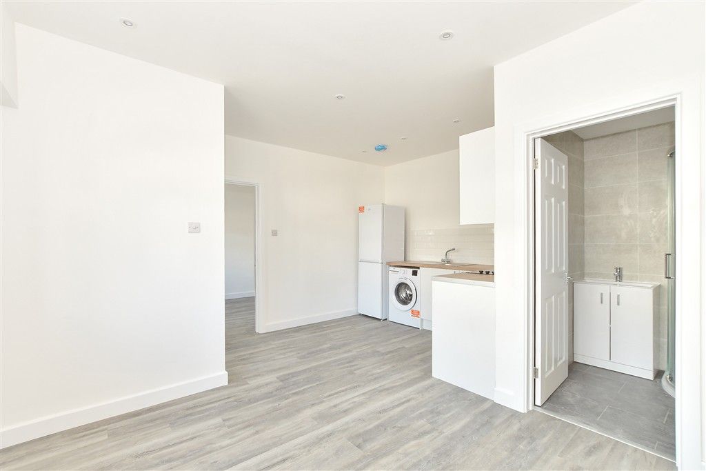 Property photo 3 of 11 Lounge/ Kitchen/Diner