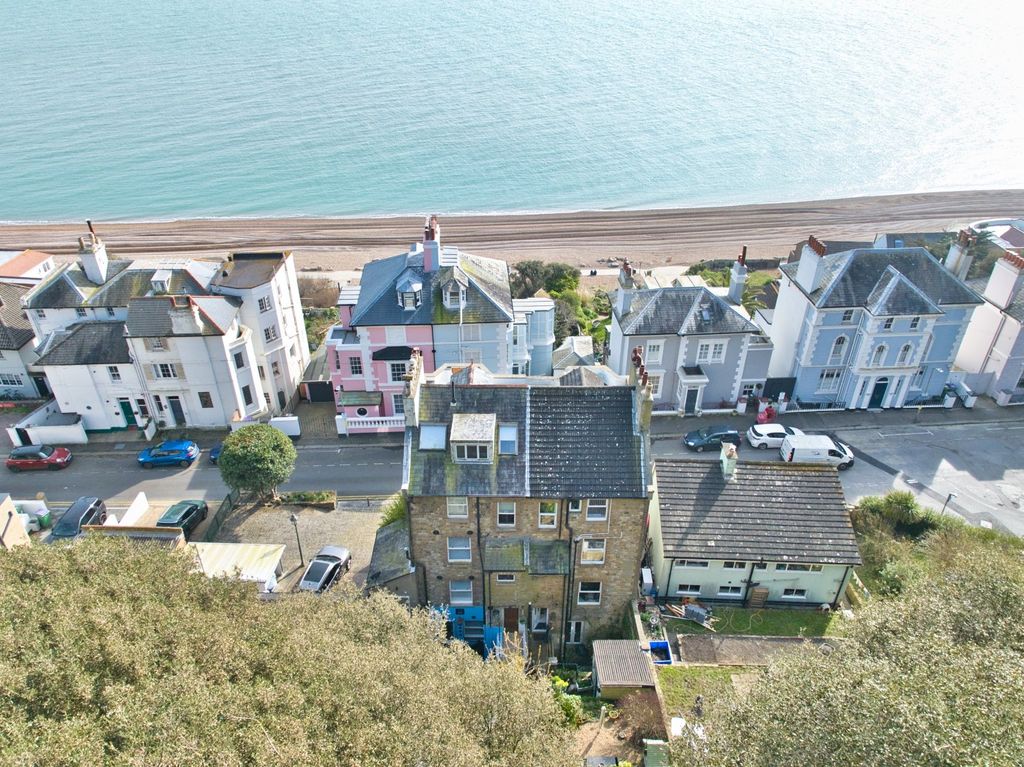 Property photo 2 of 21 Picture 2