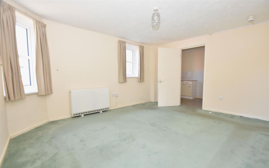 Property photo 3 of 8 Living Room II.Jpg