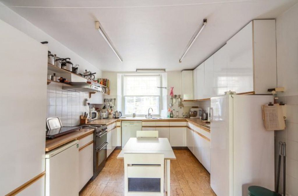 Property photo 1 of 5 Picture No. 05