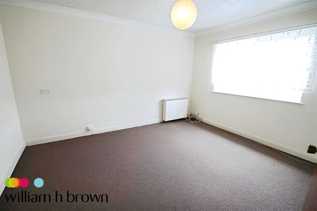 Property photo 2 of 7 Image