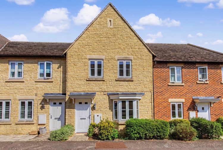 Property photo 1 of 11 334659