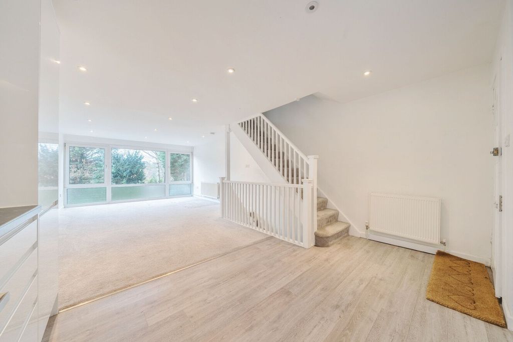 Property photo 3 of 21 Picture No. 07