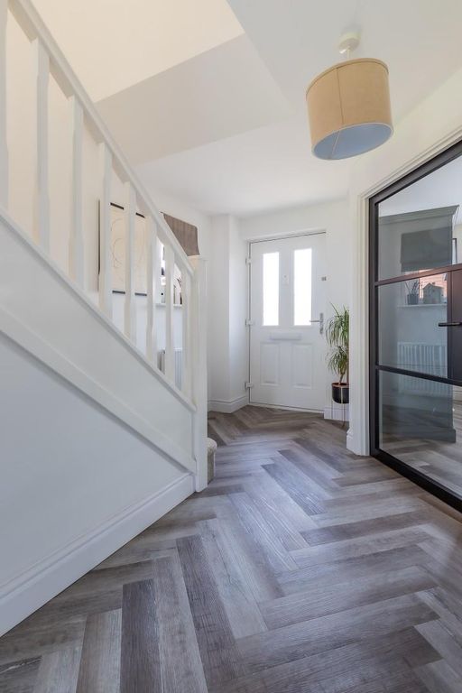 Property photo 3 of 22 37 (7 Of 20).Jpg