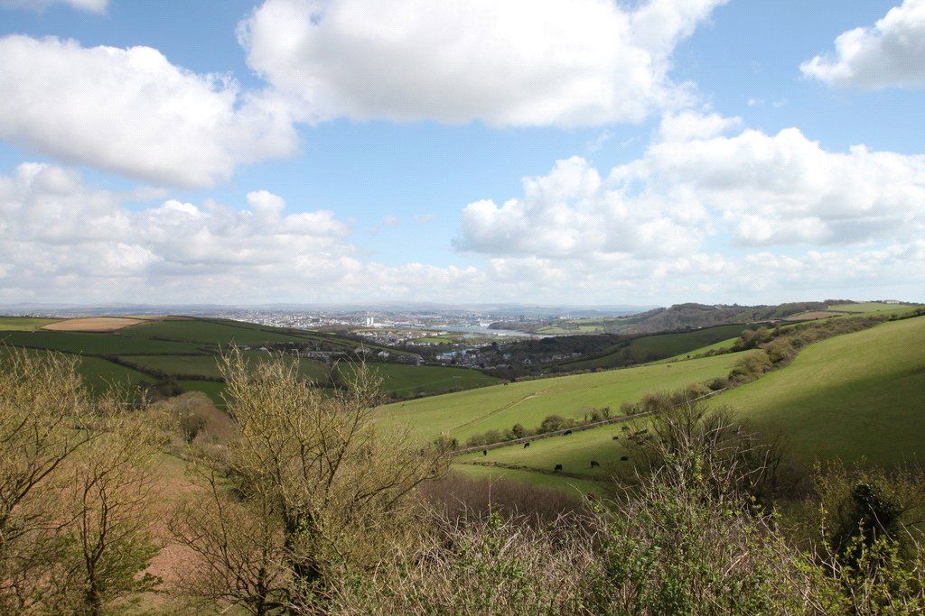 Property photo 2 of 12 Photo 01