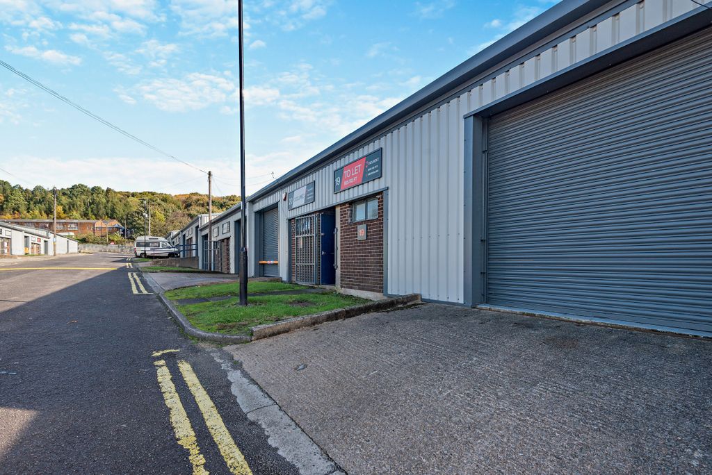 Property photo 1 of 4