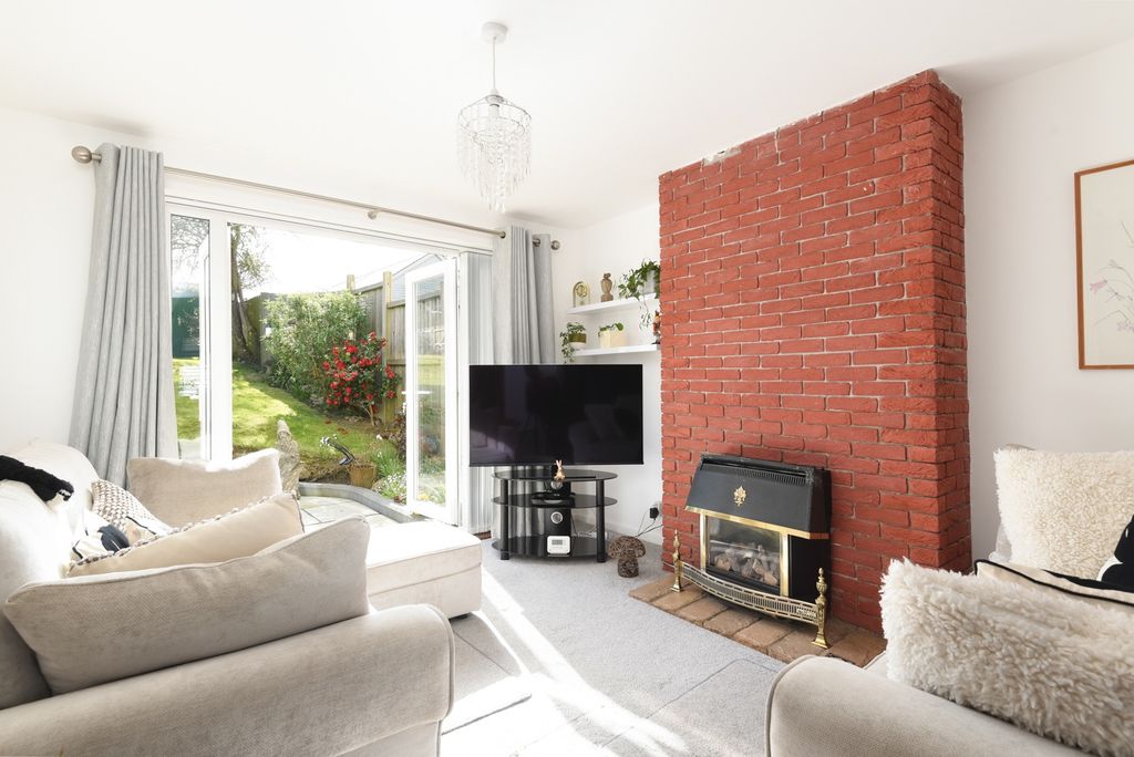 Property photo 3 of 18 5006399